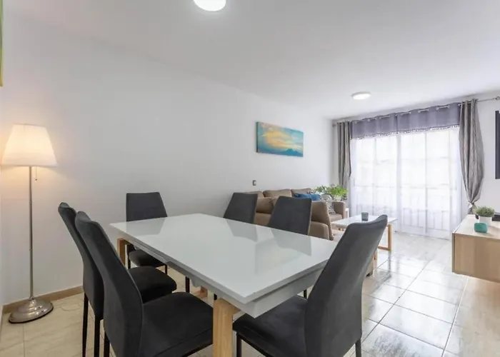 아파트 Reef Aqua Vista 3 Bedroom Costa Adeje Wifi And Pool 칼라오살바헤